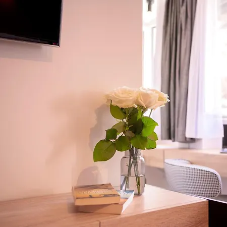 Fingerprint 5 Min From Center &