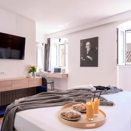 Apartment Fingerprint With A Story