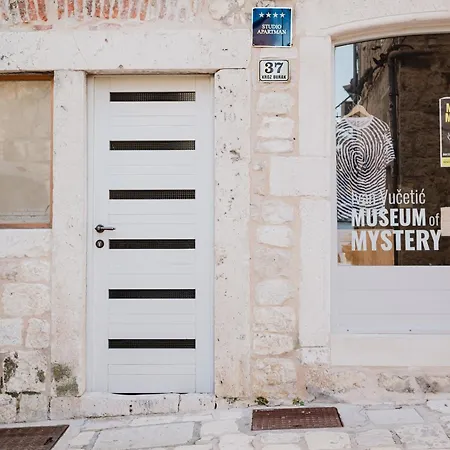 Fingerprint 5 Min From Center & Appartement