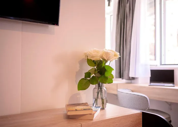 Fingerprint 5 Min From Center &