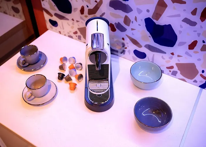 Fingerprint 5 Min From Center & *